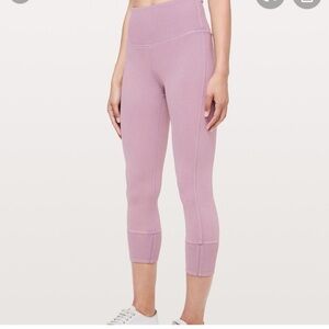 Wunder Under Crop HR 23" Rib DESIGNED FOR YOGA Pale pink leggings ( wore once)